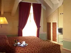 Hotel Montepizzo - Image 2