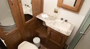 Quiet Cozy Camper - Image 2