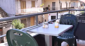 Apartment with terrace in the city centre of Zafferana Etnea - Image 2