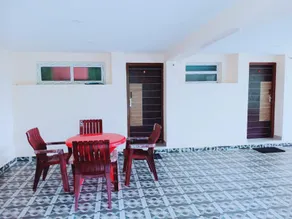 White Housse Inn - Image 4