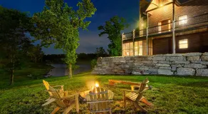 Chalets Resort LAKEFRONT Cottage Free Amenities Amazing views Kayaks 2 Pools - Image 4