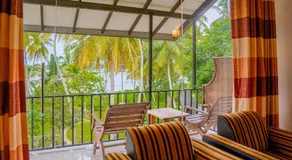 Lake Edge Resort - Image 3