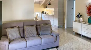 Juliet House - Image 3