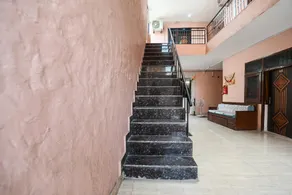 OYO 76988 Hotel Ks Residency - Image 2
