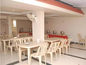 Sea Shell Resort - Image 4