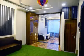 Hotel Edition Blue - Image 2