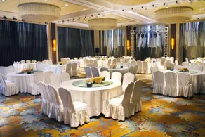 Central Hotel - Image 4