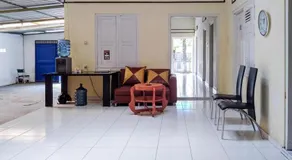 OYO 1190 Griya Soeratin Residence Syariah - Image 4