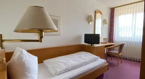 Hotel-Restaurant Zum Loewen - Image 2