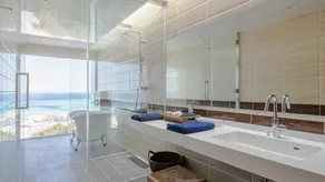 Condominium T-Room - Image 2