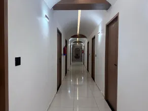 Hotel Divine - Image 4