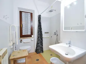 Countryside retreat with pool, Mantignana - Image 2