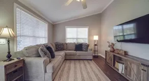 Cozy Cottage Leisure on Lake Wylie - Image 2