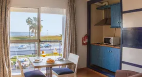 Hotel Playa Conil - Beachfront Studios & Suites - Image 3