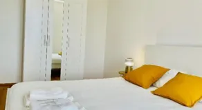 Easy-Stay 1 bedroom apartment with terrace and parking - Image 2