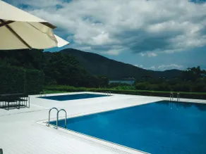 L'Hotel du Lac - Image 2