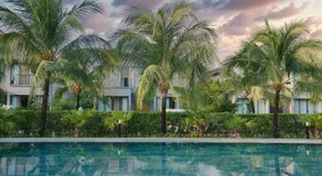 Kosmos Apart Hotel Phu Quoc - Night market & Walkin to beach - Image 2