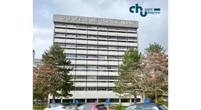 Studio en face Hopital Nord avec terrasse - Image 4