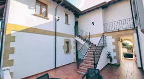 Apartamentos La Fuente de Enmedio - Image 4