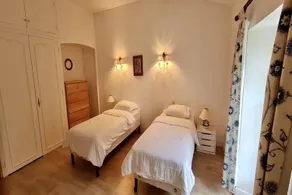 Beautiful holiday home with private pool - Image 2