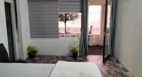 Funky Art Beach House - Image 2