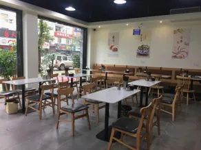 ManZhou Hotel - Image 2