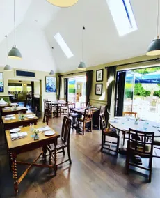 The Bottle & Glass Inn - Garden View - Room 1 - Image 3