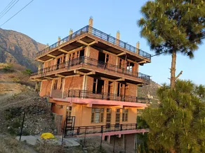 Valley View Homestay - Image 1