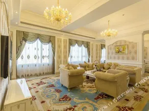 Hua He International Hotel - Image 3