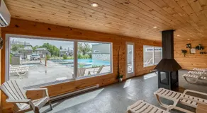 Condo climatisé près du Mont Sainte-Anne avec parc aquatique, piscine, spa, gym, arcades et billard ! - Image 3