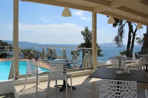 Paradise Hotel - Image 4