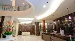 Grand mansion hotel - Image 3