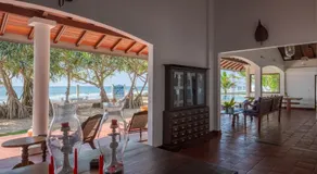Saltasia Boutique Beach Villa - Image 4