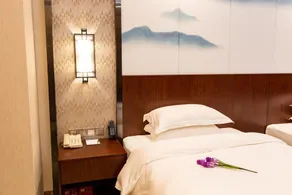 DONGCHENGHOTEL - Image 4