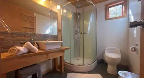 Hamilton's Place Bed and Breakfast - Image 2