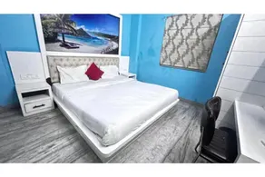 FabHotel Jinesh - Image 2
