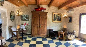 Logis Hotel Restaurant Hostellerie de la Tour - Image 4