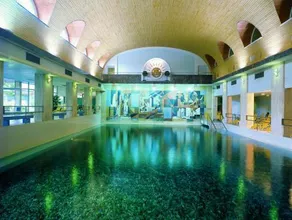 Hotel Warmbaderhof - Image 5