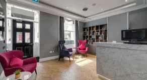 Caswell Hotel London Victoria - Image 2