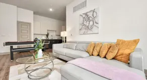 Luxury 2BR Retreat with King Beds Fast Wiff Resort Pool - Image 5