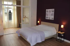 En Suite - Image 2