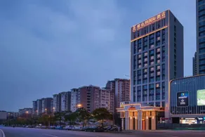 Vienna International Hotel Chengdu Convention and Exhibition Center Zhonghe Metro Station - Image 4