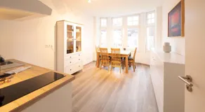 JayBnB - Apartment direkt am Hafen mit Terrasse und UHD TV - Image 5