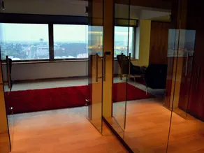 One Room Hotel - Image 3