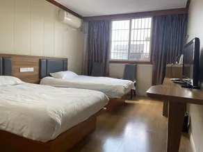 Jinli Hotel - Image 2