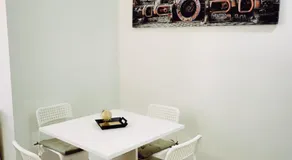 pretty apartment next to metro station - Image 3