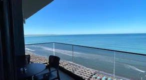 Hotel LEON - Beach Front - Image 4