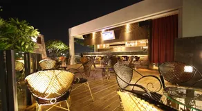 Grand Earl Hotel - Image 4