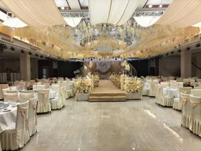Xiankelai International Hotel - Image 2
