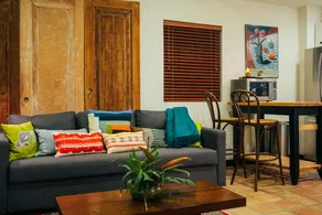 Renovated Historic Coconut Grove Cottage Home - Image 5